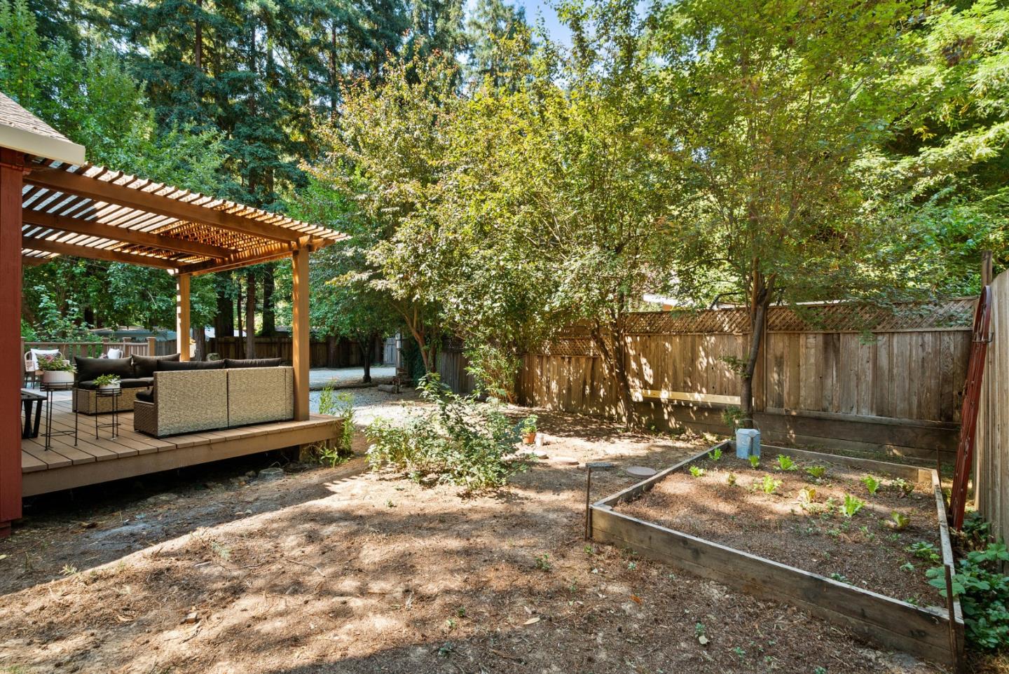 Detail Gallery Image 28 of 31 For 155 Rowardennan Dr, Ben Lomond,  CA 95005 - 2 Beds | 1 Baths