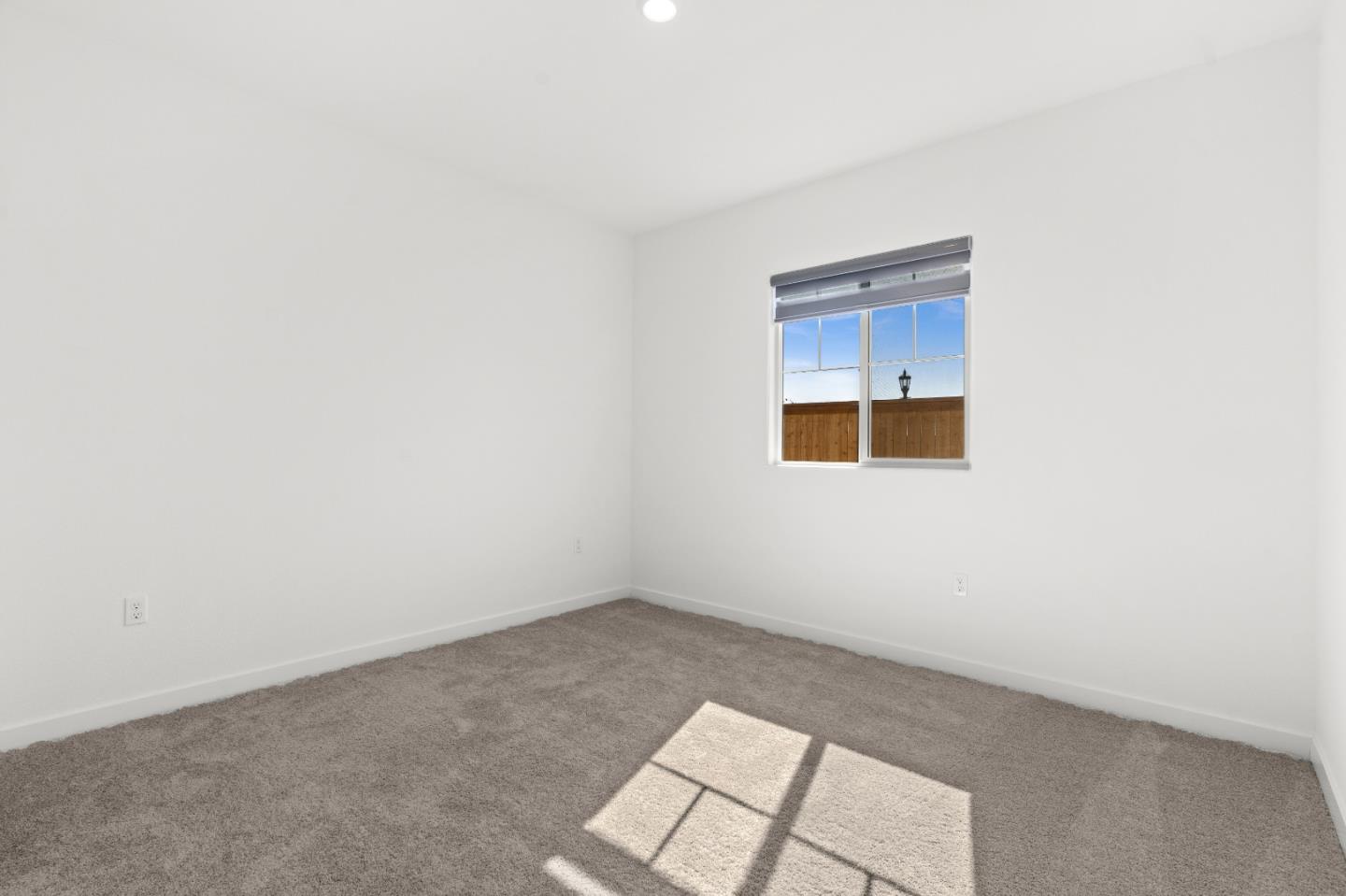 Detail Gallery Image 14 of 42 For 10918 Morning Tide Way, Stockton,  CA 95219 - 4 Beds | 2 Baths