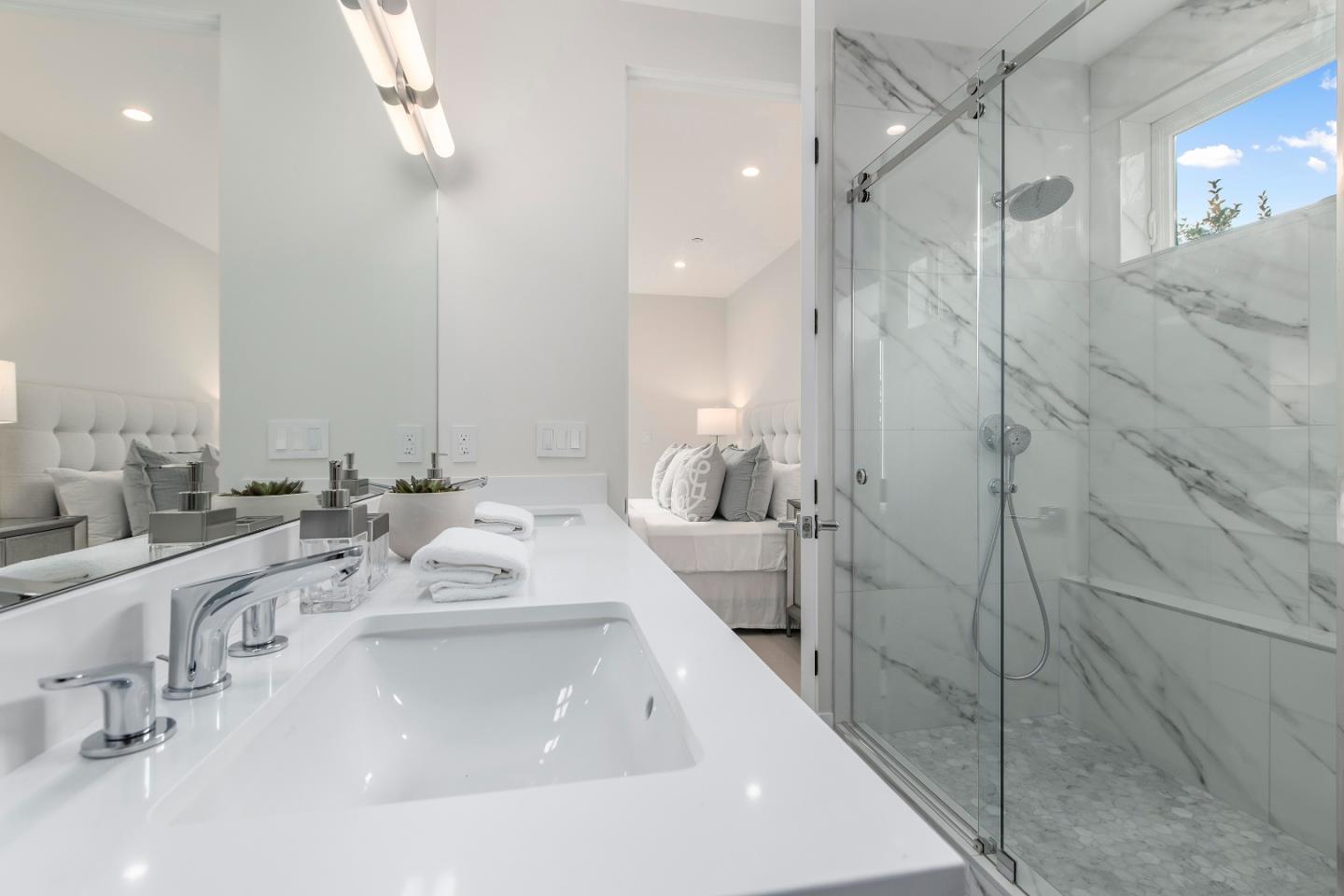 Detail Gallery Image 16 of 33 For 21 Highland Ave, San Carlos,  CA 94070 - 4 Beds | 4/1 Baths
