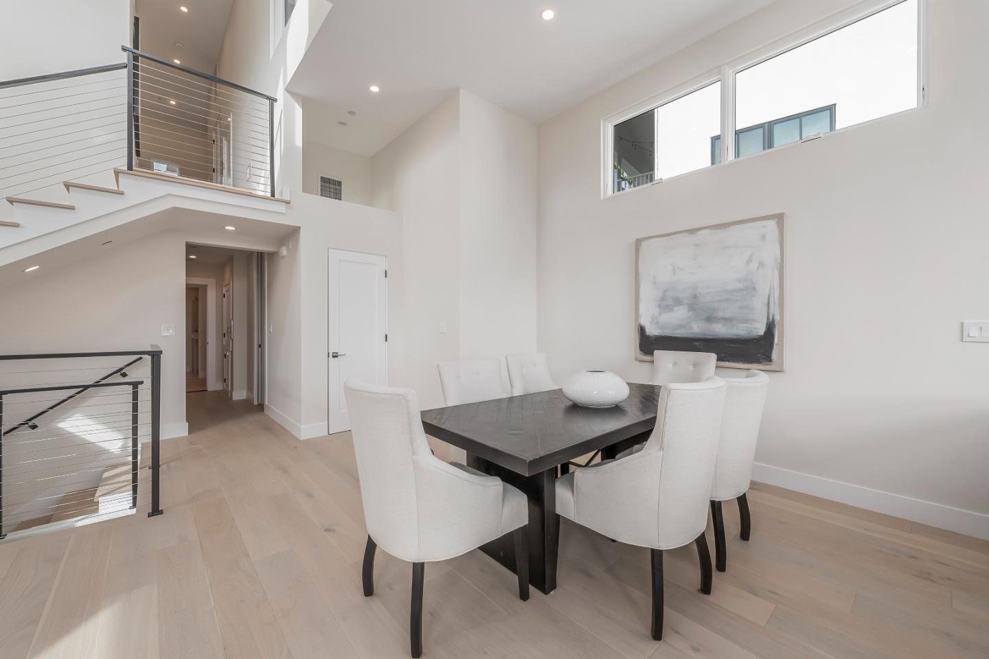 Detail Gallery Image 8 of 33 For 21 Highland Ave, San Carlos,  CA 94070 - 4 Beds | 4/1 Baths