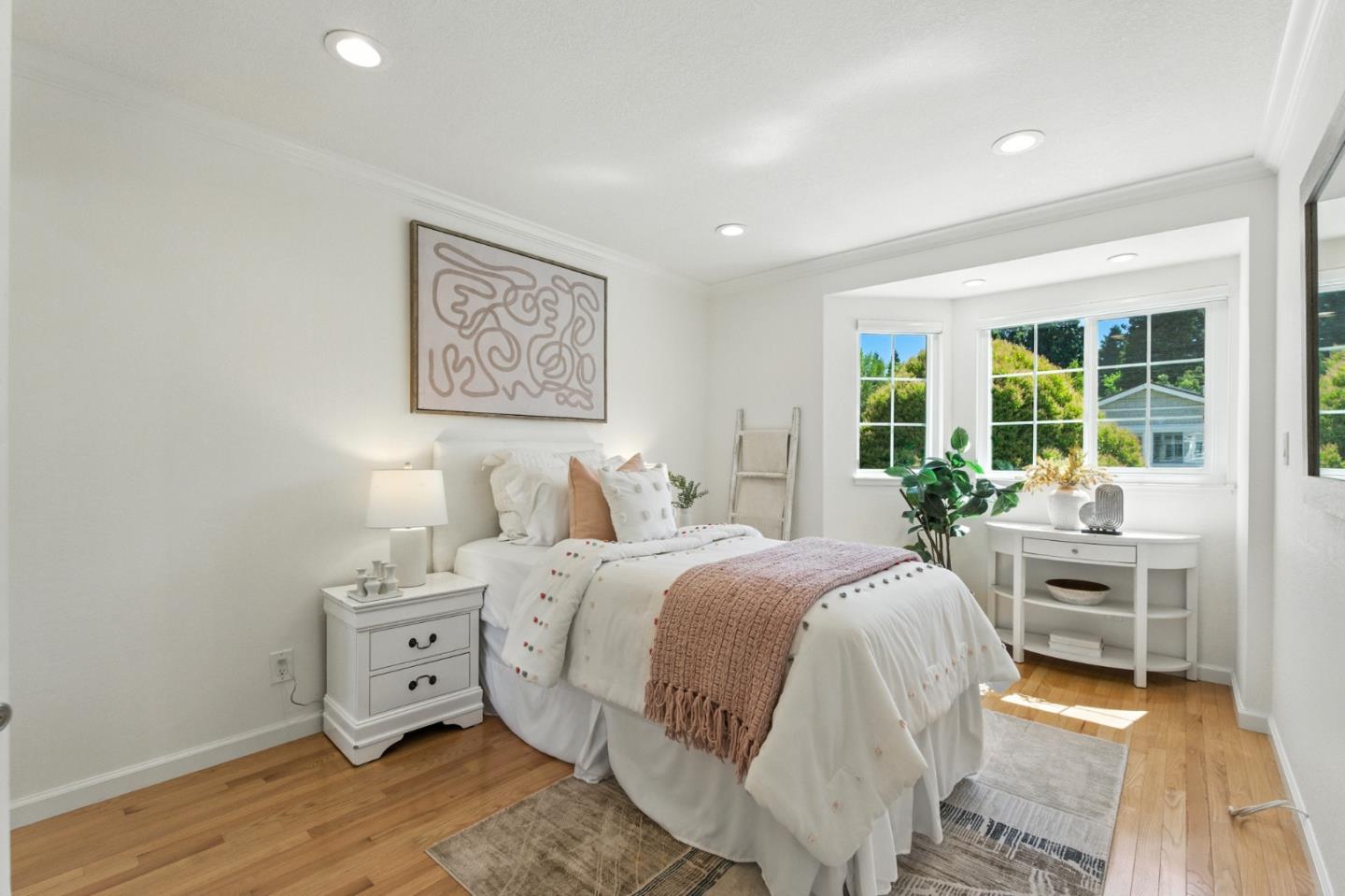 Detail Gallery Image 31 of 55 For 213 Yarborough Ln, Redwood City,  CA 94061 - 4 Beds | 3 Baths