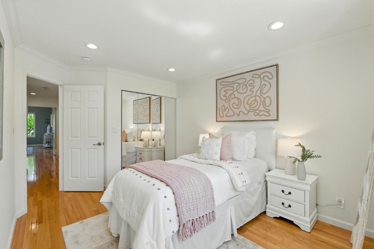 Detail Gallery Image 32 of 55 For 213 Yarborough Ln, Redwood City,  CA 94061 - 4 Beds | 3 Baths