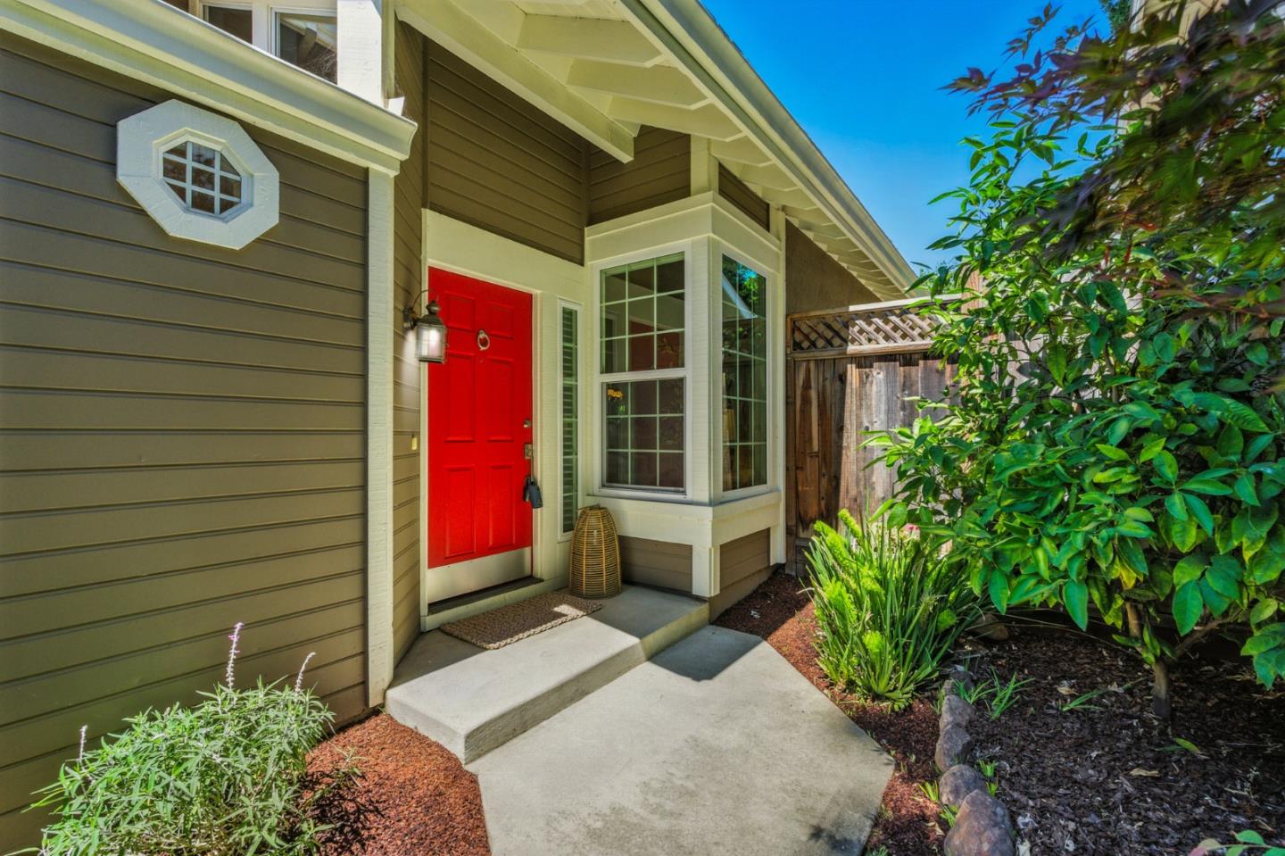 Detail Gallery Image 55 of 55 For 213 Yarborough Ln, Redwood City,  CA 94061 - 4 Beds | 3 Baths