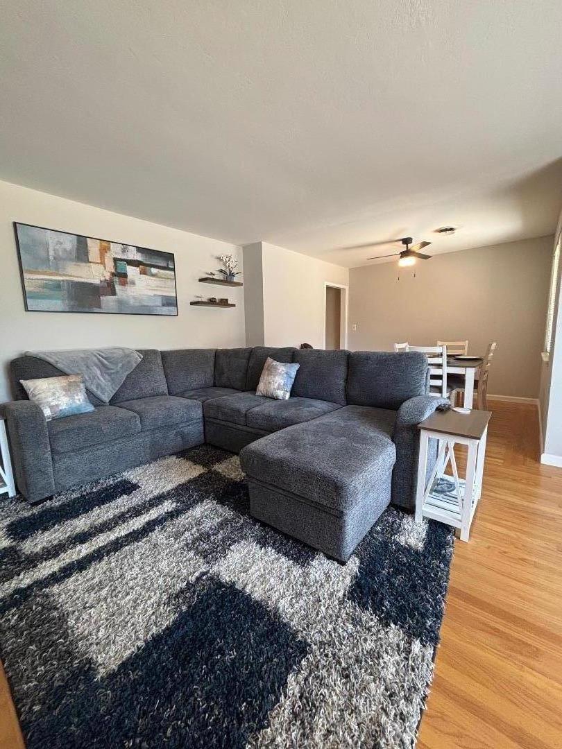 Detail Gallery Image 3 of 25 For 5660 Jacks Ln, Sacramento,  CA 95822 - 3 Beds | 1 Baths