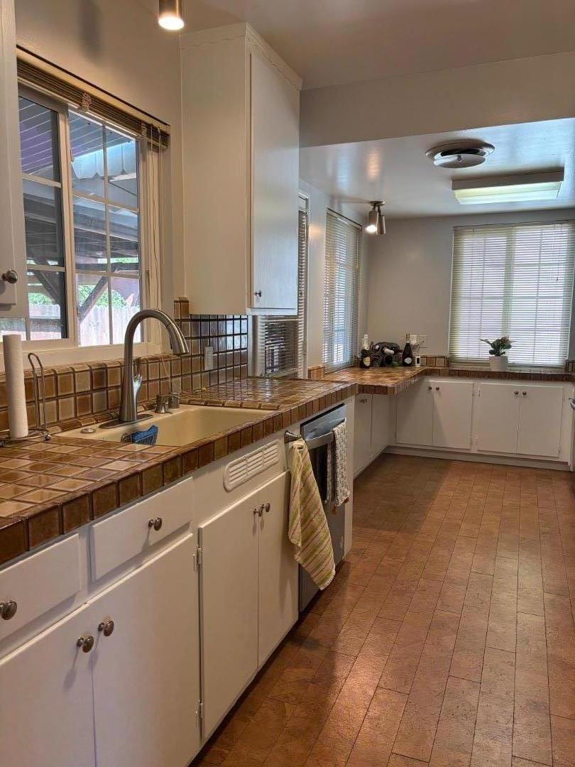Detail Gallery Image 7 of 25 For 5660 Jacks Ln, Sacramento,  CA 95822 - 3 Beds | 1 Baths