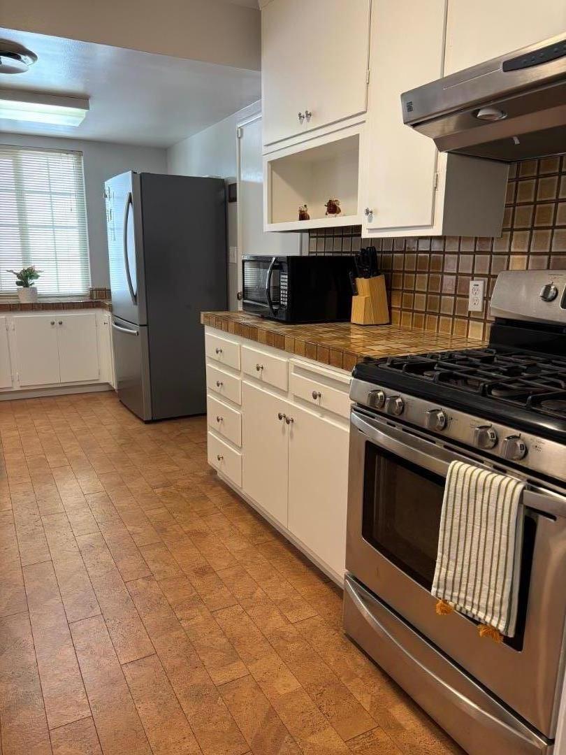 Detail Gallery Image 8 of 25 For 5660 Jacks Ln, Sacramento,  CA 95822 - 3 Beds | 1 Baths