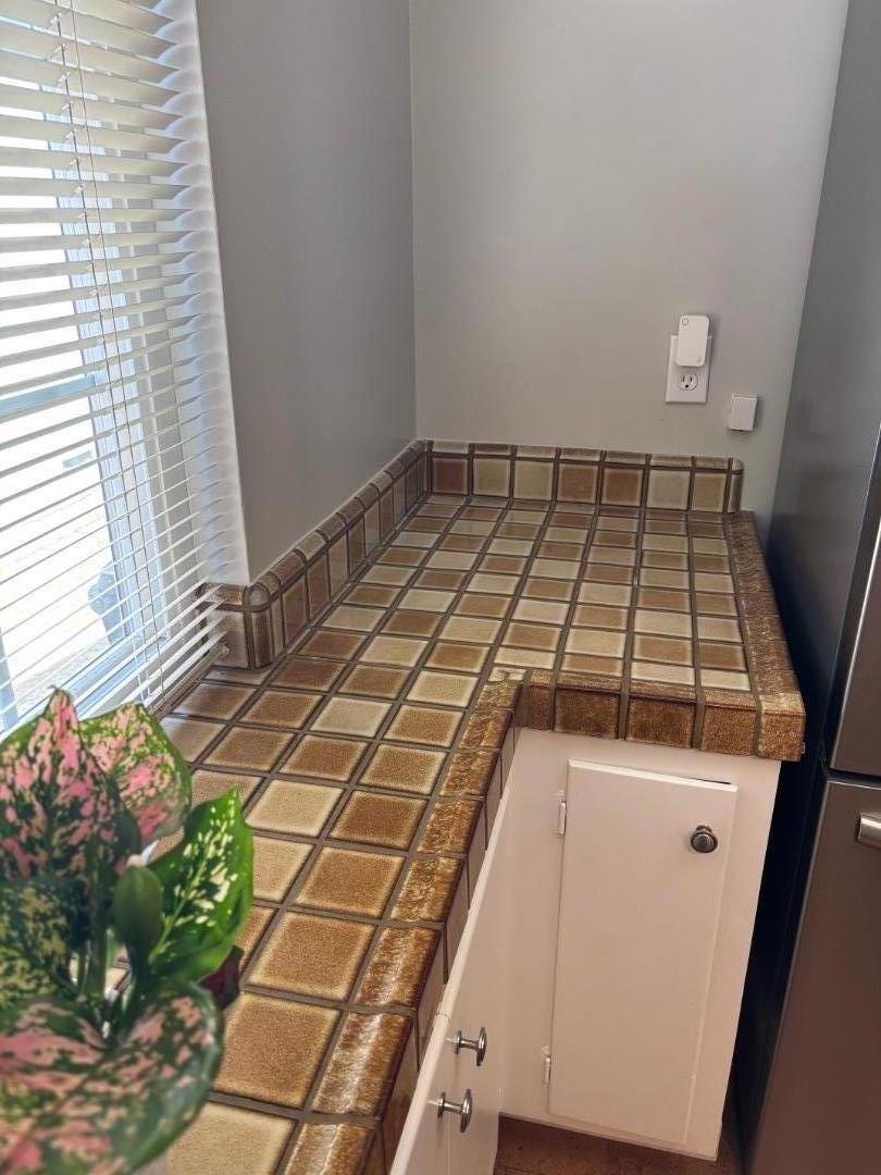 Detail Gallery Image 9 of 25 For 5660 Jacks Ln, Sacramento,  CA 95822 - 3 Beds | 1 Baths