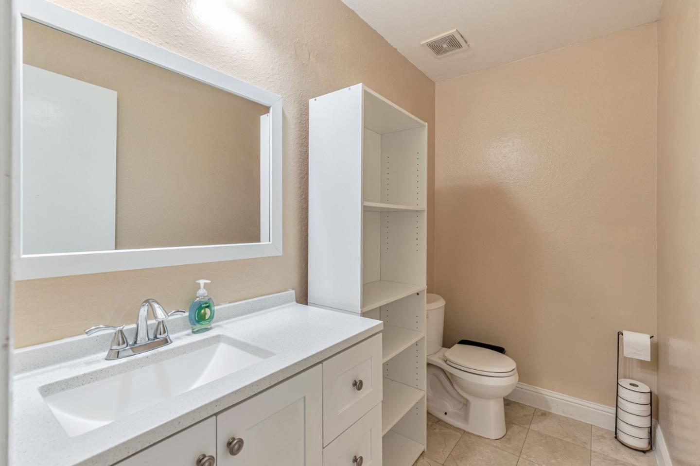Detail Gallery Image 6 of 29 For 7759 Murray Ave, Gilroy,  CA 95020 - 2 Beds | 1/1 Baths