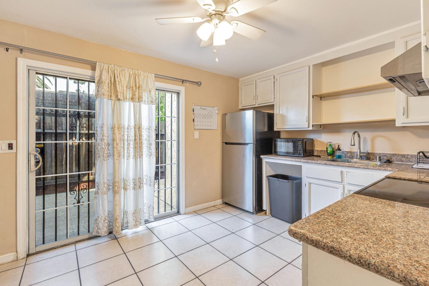 Detail Gallery Image 8 of 29 For 7759 Murray Ave, Gilroy,  CA 95020 - 2 Beds | 1/1 Baths