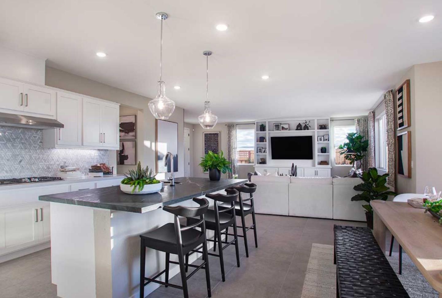 Detail Gallery Image 8 of 14 For 3032 Benetti St, Lathrop,  CA 95330 - 4 Beds | 3/1 Baths
