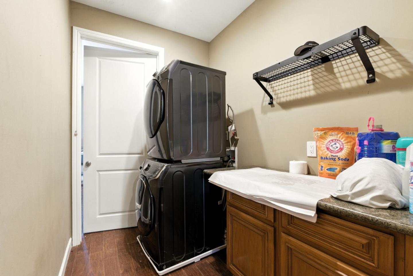 Detail Gallery Image 15 of 27 For 947 Yuba Dr, Santa Rosa,  CA 95407 - 3 Beds | 2 Baths
