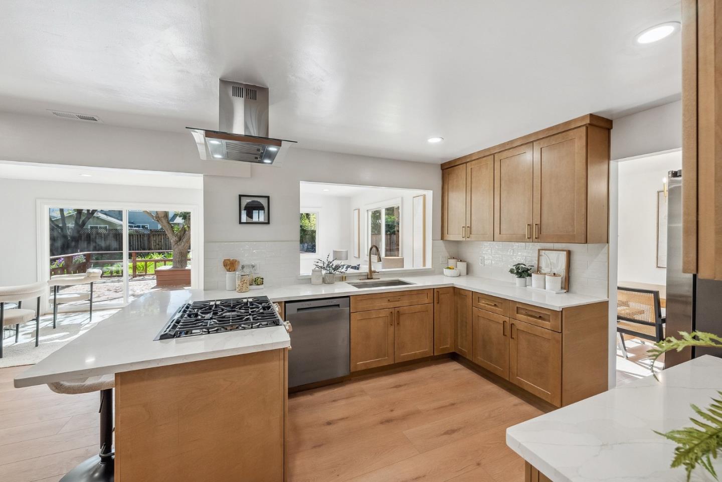 Detail Gallery Image 16 of 61 For 5051 Joseph Ln, San Jose,  CA 95118 - 4 Beds | 3 Baths