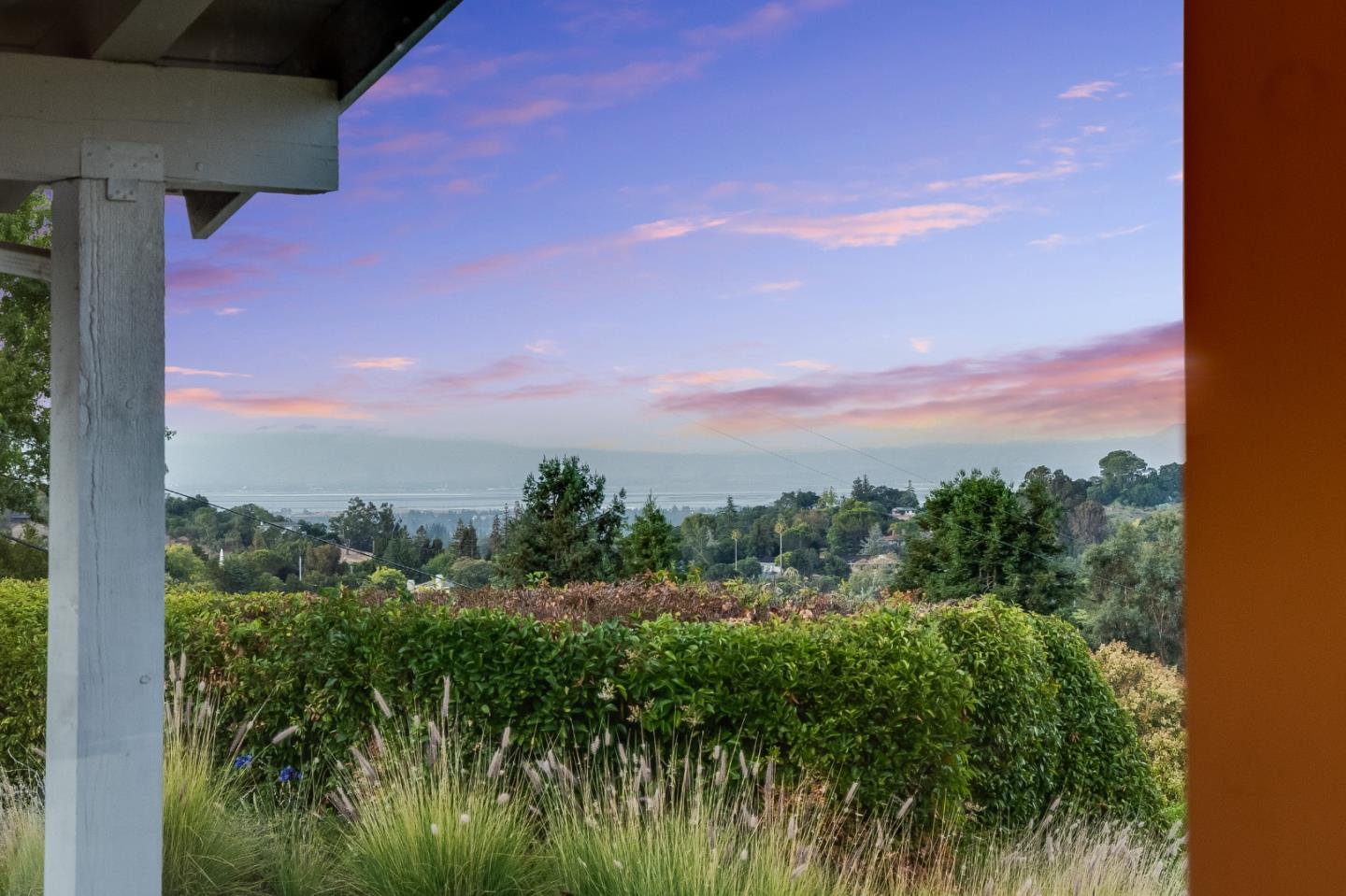 Detail Gallery Image 21 of 41 For 25850 Vinedo Ln, Los Altos Hills,  CA 94022 - 4 Beds | 3/1 Baths