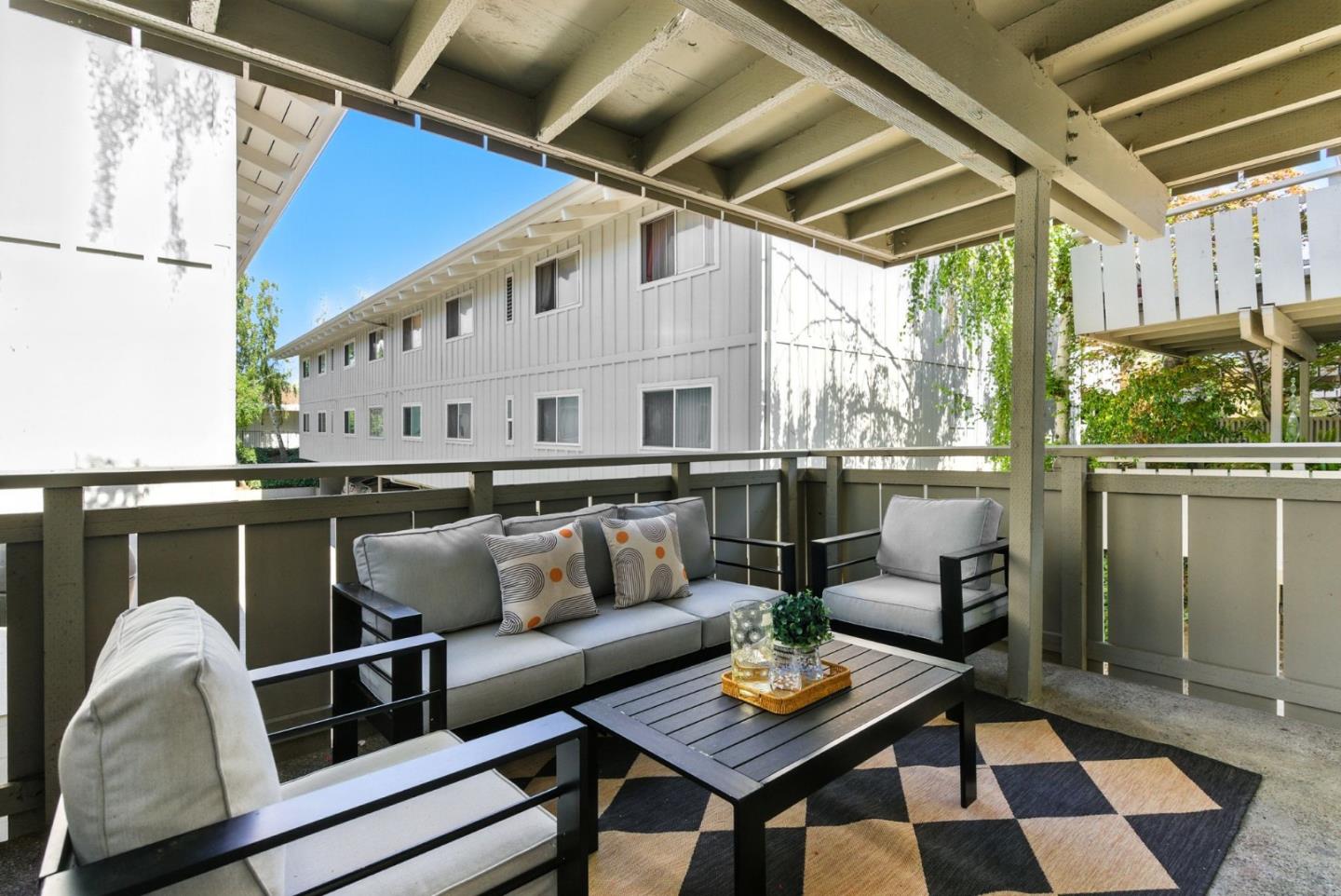 Detail Gallery Image 24 of 32 For 255 S Rengstorff Ave #43,  Mountain View,  CA 94040 - 2 Beds | 1 Baths