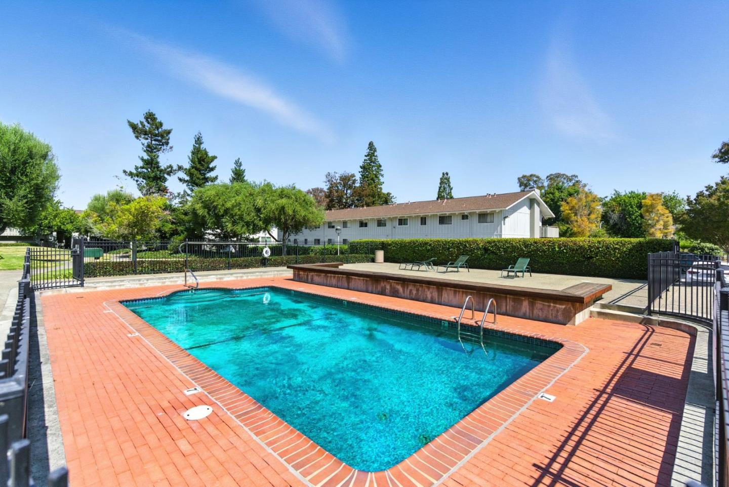 Detail Gallery Image 29 of 32 For 255 S Rengstorff Ave #43,  Mountain View,  CA 94040 - 2 Beds | 1 Baths