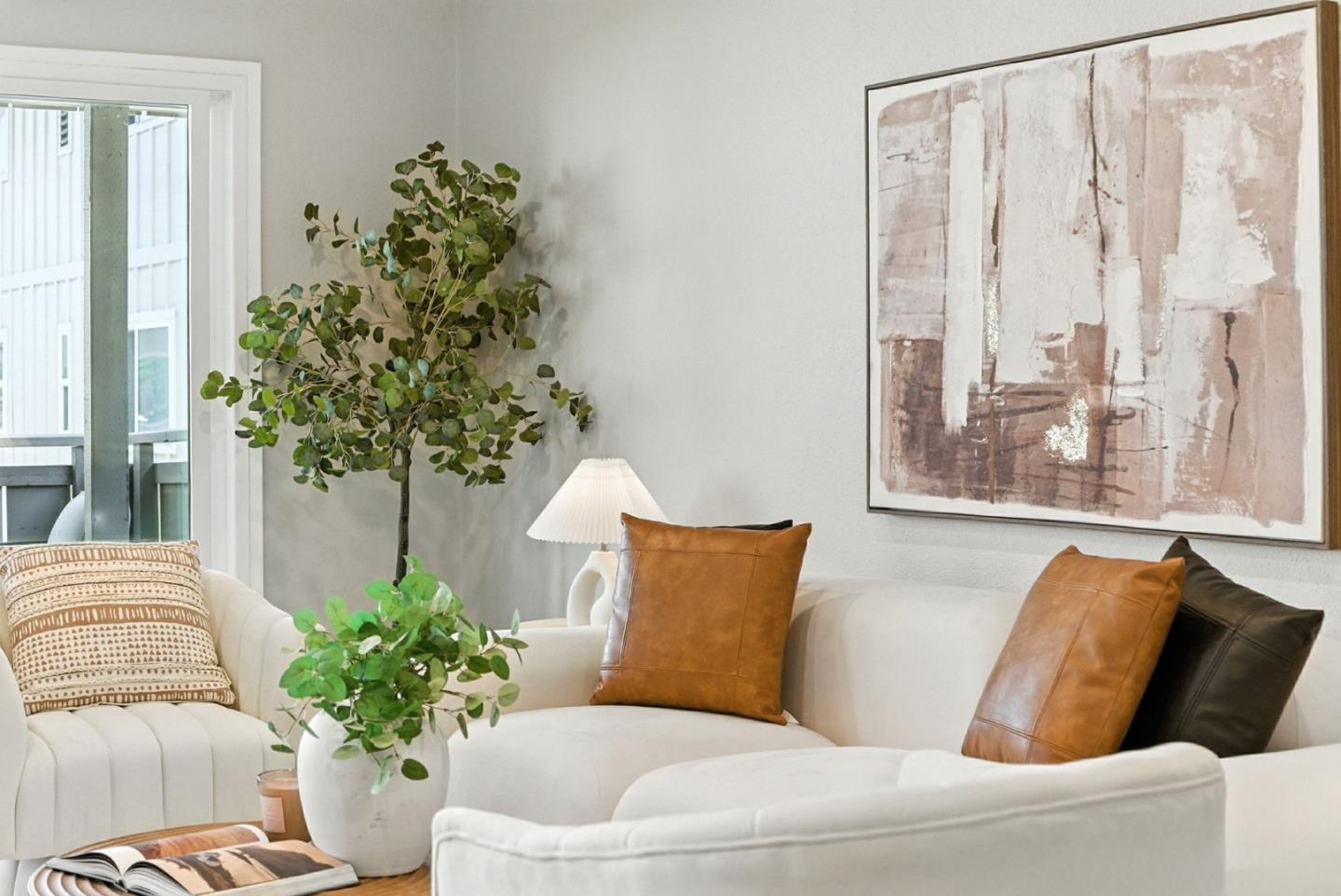 Detail Gallery Image 4 of 32 For 255 S Rengstorff Ave #43,  Mountain View,  CA 94040 - 2 Beds | 1 Baths