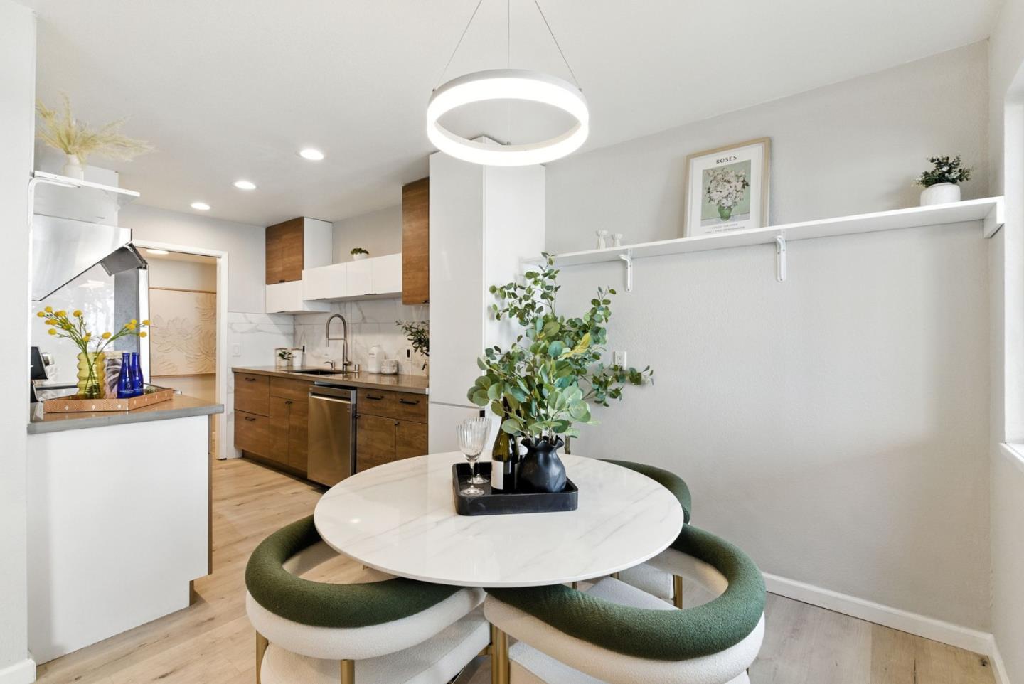 Detail Gallery Image 7 of 32 For 255 S Rengstorff Ave #43,  Mountain View,  CA 94040 - 2 Beds | 1 Baths