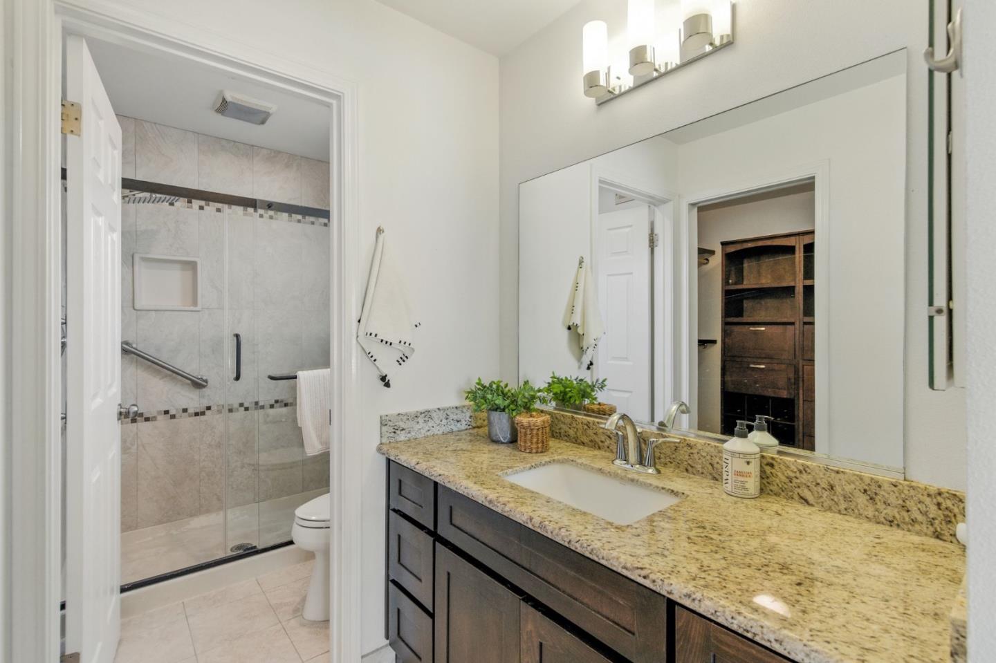 Detail Gallery Image 35 of 56 For 5077 Gazania Dr, San Jose,  CA 95111 - 4 Beds | 2/1 Baths