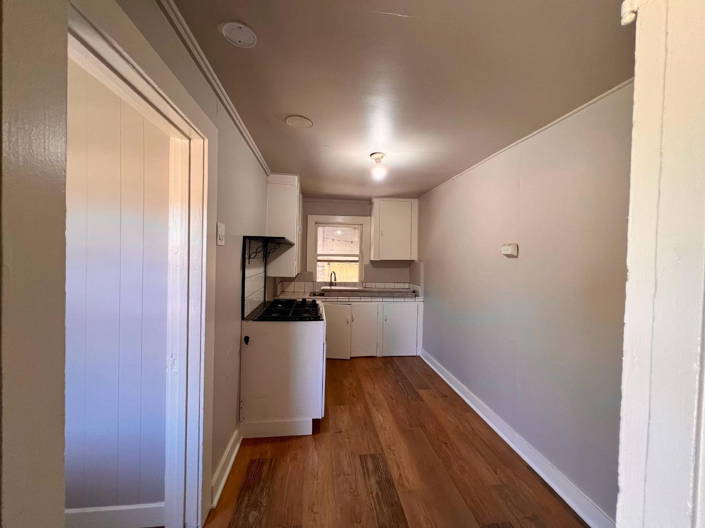 Detail Gallery Image 11 of 16 For 362 S Willard Ave #B,  San Jose,  CA 95126 - 1 Beds | 1 Baths