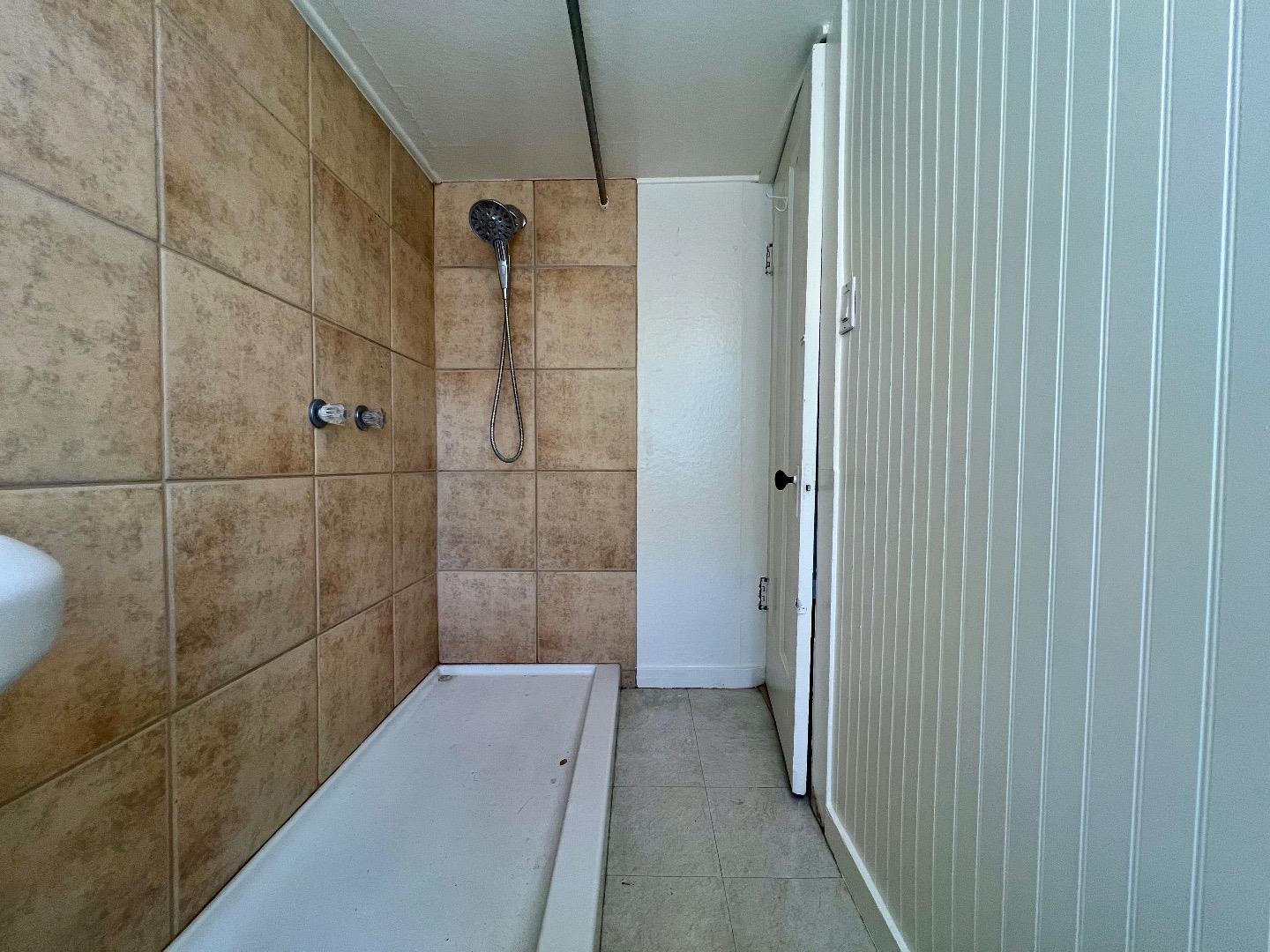 Detail Gallery Image 9 of 16 For 362 S Willard Ave #B,  San Jose,  CA 95126 - 1 Beds | 1 Baths