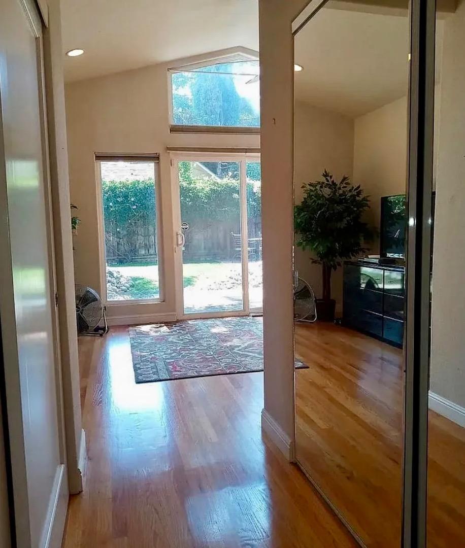Detail Gallery Image 10 of 21 For 1315 Newport Ave, San Jose,  CA 95125 - 3 Beds | 2 Baths