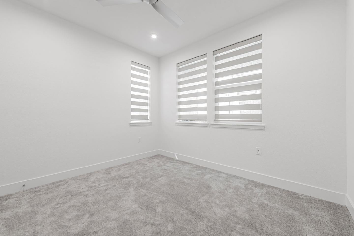 Detail Gallery Image 18 of 51 For 923 Loyola Ln, Morgan Hill,  CA 95037 - 4 Beds | 3/1 Baths