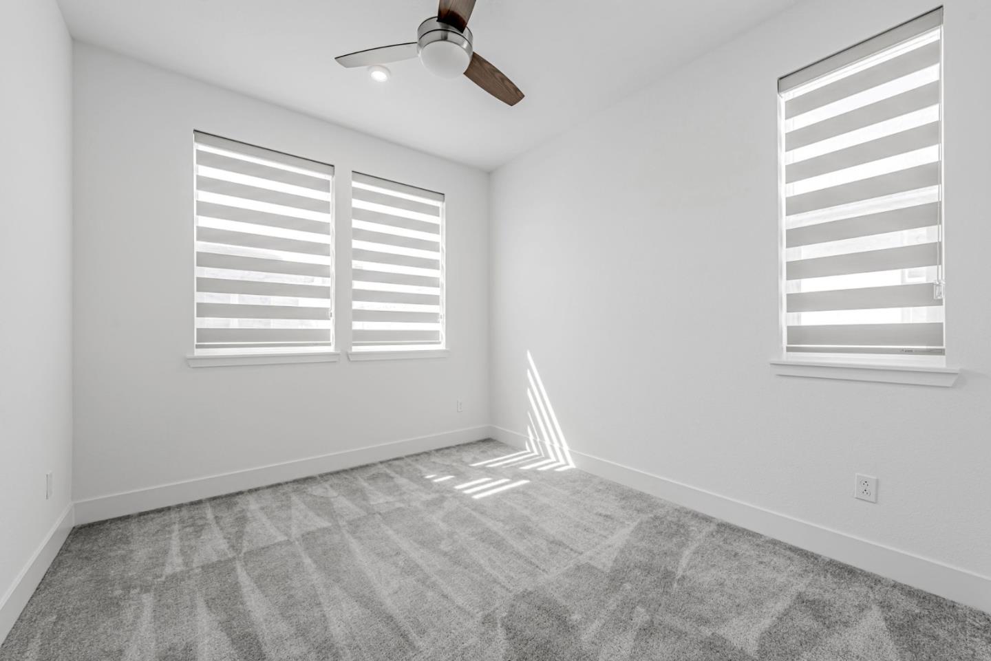 Detail Gallery Image 22 of 51 For 923 Loyola Ln, Morgan Hill,  CA 95037 - 4 Beds | 3/1 Baths