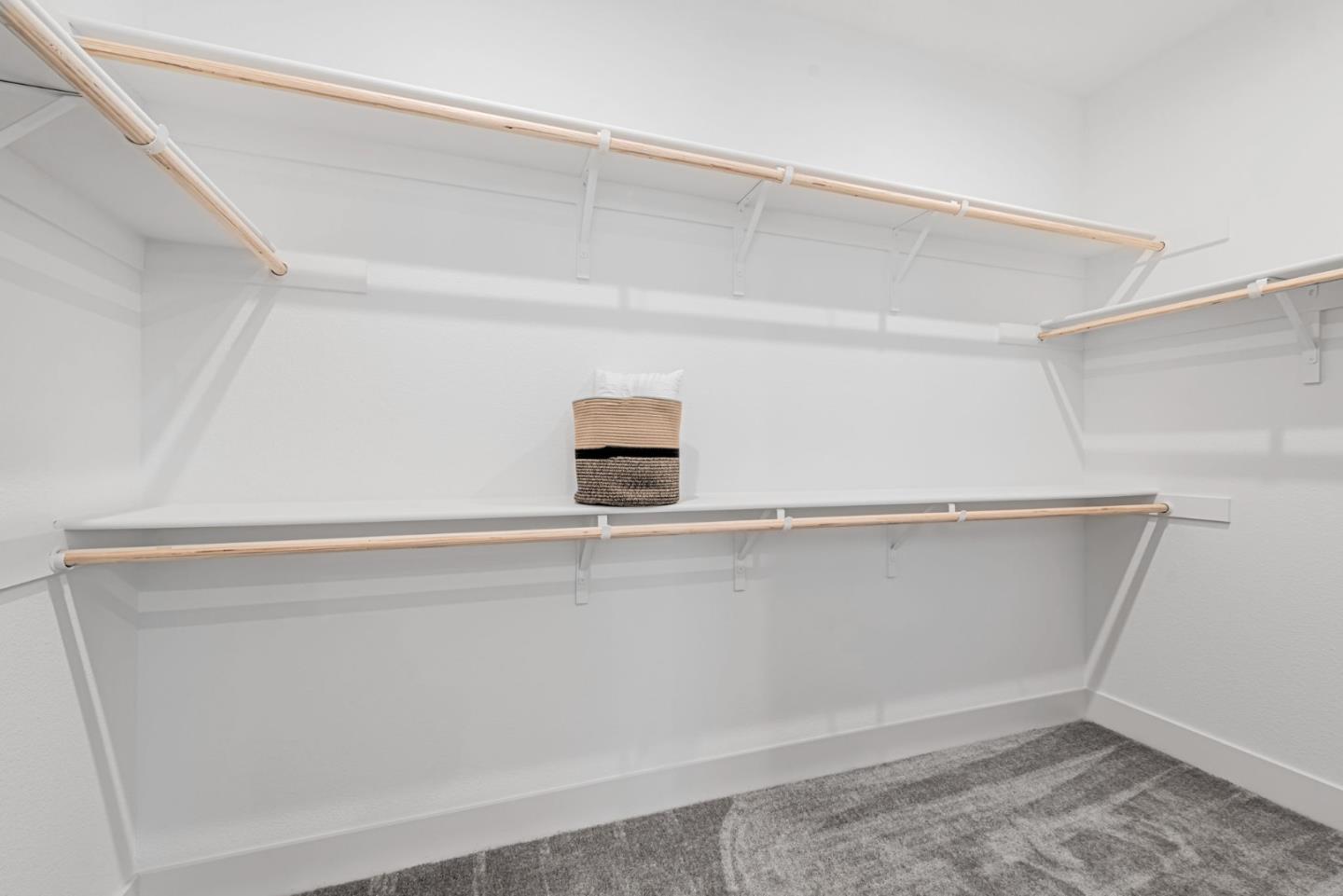 Detail Gallery Image 31 of 51 For 923 Loyola Ln, Morgan Hill,  CA 95037 - 4 Beds | 3/1 Baths