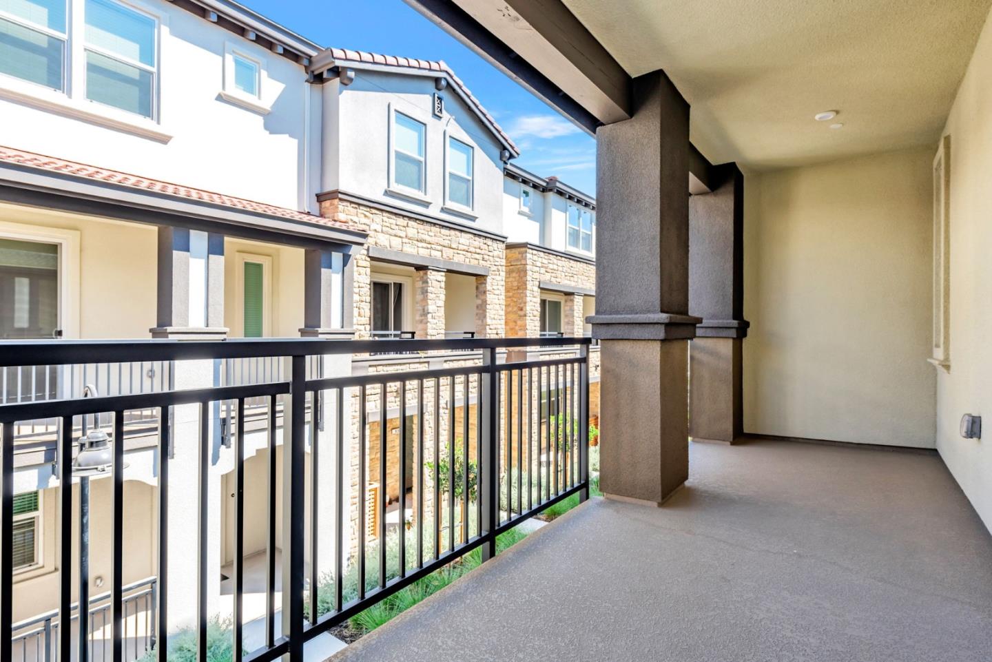 Detail Gallery Image 40 of 51 For 923 Loyola Ln, Morgan Hill,  CA 95037 - 4 Beds | 3/1 Baths