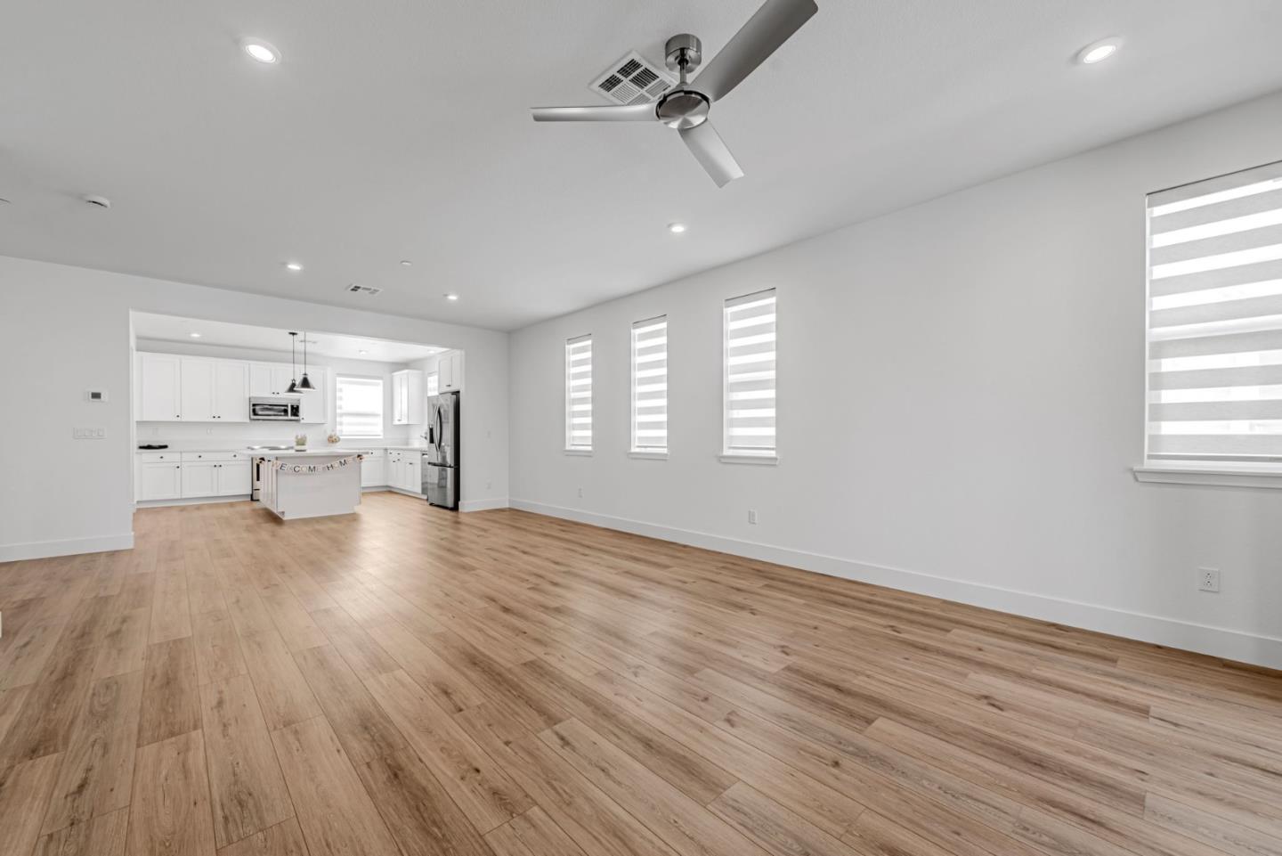 Detail Gallery Image 9 of 51 For 923 Loyola Ln, Morgan Hill,  CA 95037 - 4 Beds | 3/1 Baths