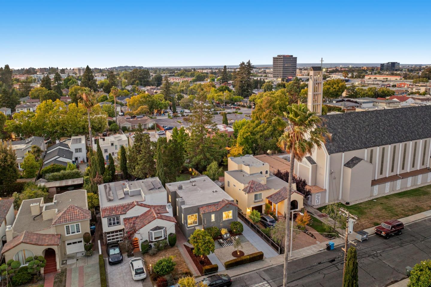 Detail Gallery Image 65 of 66 For 220 26th Ave, San Mateo,  CA 94403 - 2 Beds | 2 Baths