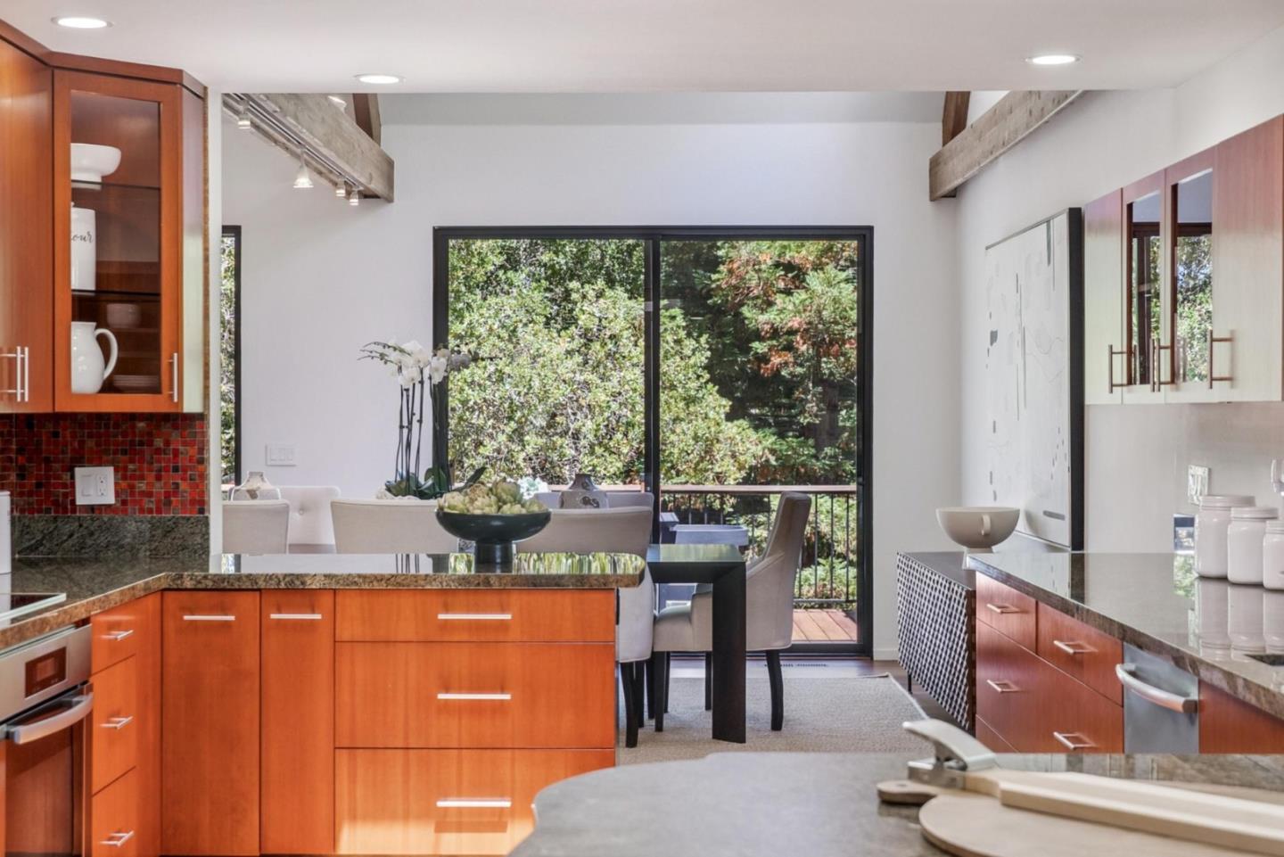 Detail Gallery Image 11 of 43 For 2 Thistle St, Portola Valley,  CA 94028 - 3 Beds | 3/1 Baths