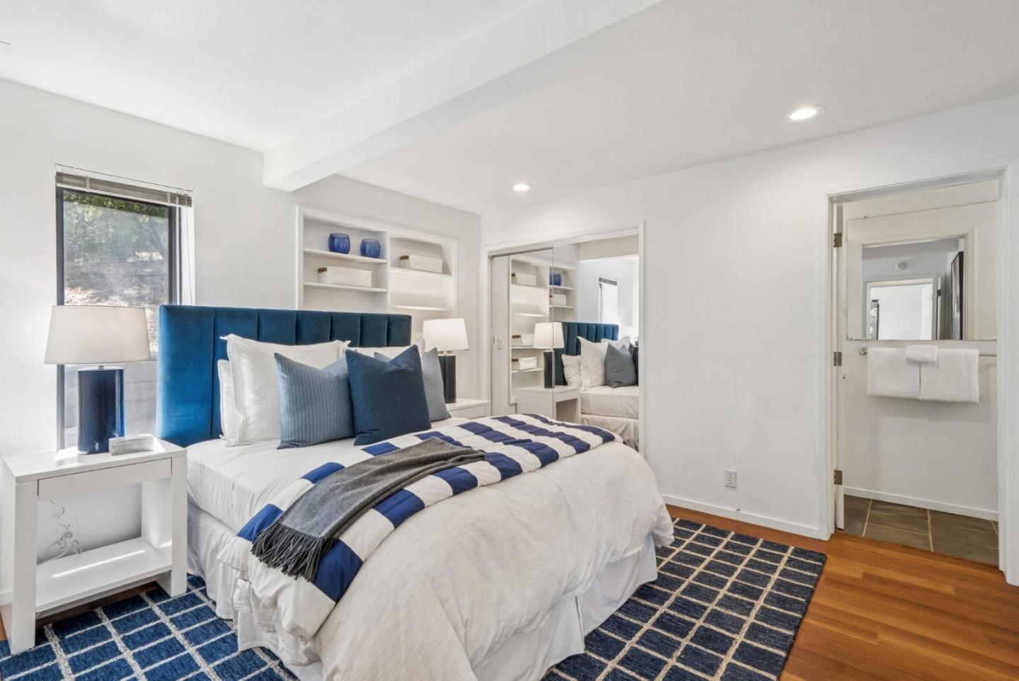 Detail Gallery Image 27 of 43 For 2 Thistle St, Portola Valley,  CA 94028 - 3 Beds | 3/1 Baths