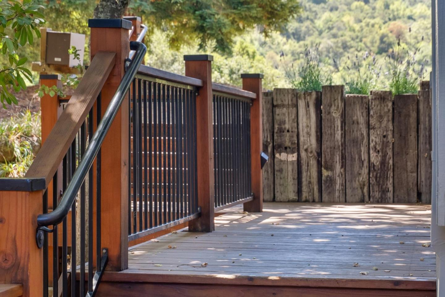 Detail Gallery Image 3 of 43 For 2 Thistle St, Portola Valley,  CA 94028 - 3 Beds | 3/1 Baths
