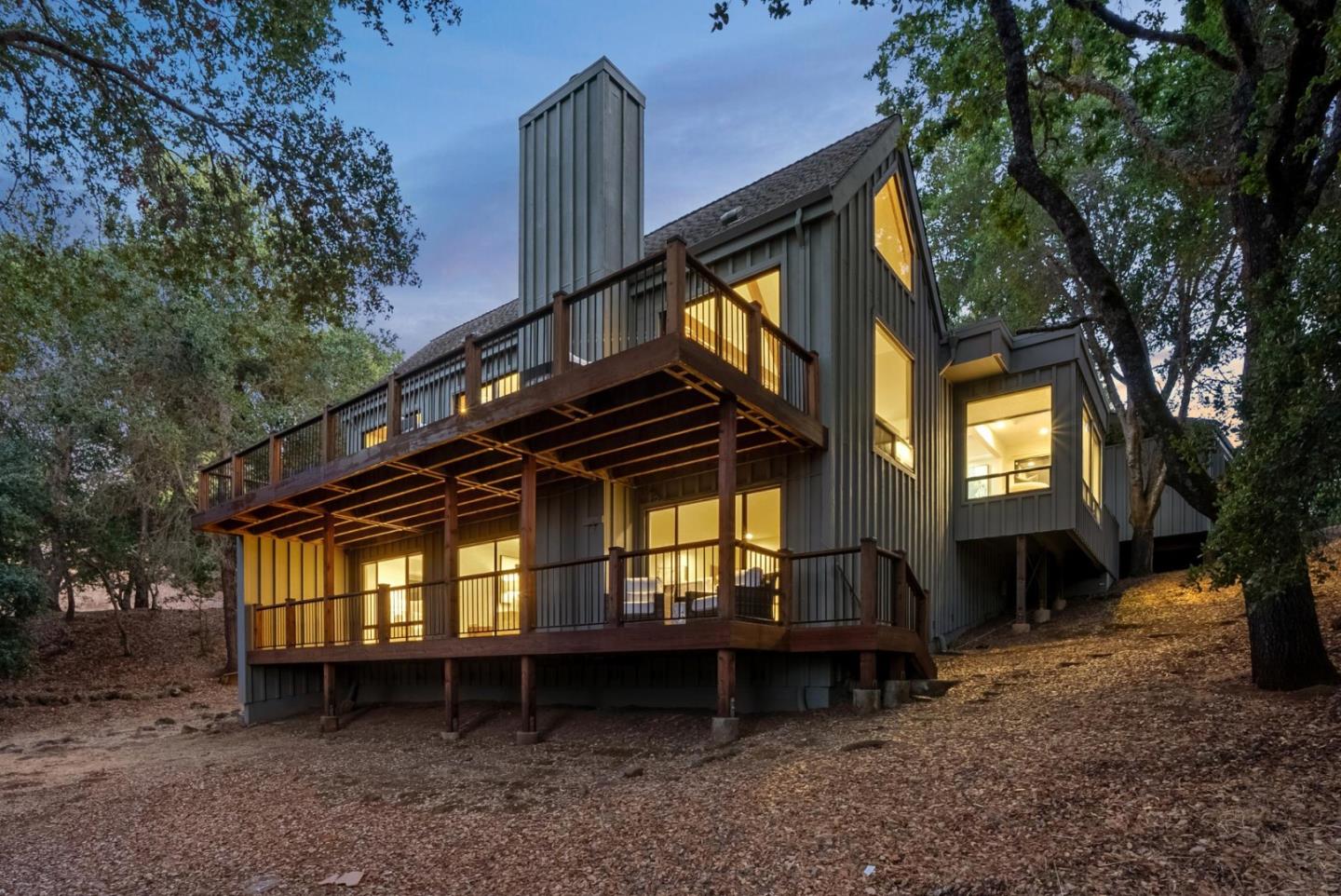 Detail Gallery Image 41 of 43 For 2 Thistle St, Portola Valley,  CA 94028 - 3 Beds | 3/1 Baths