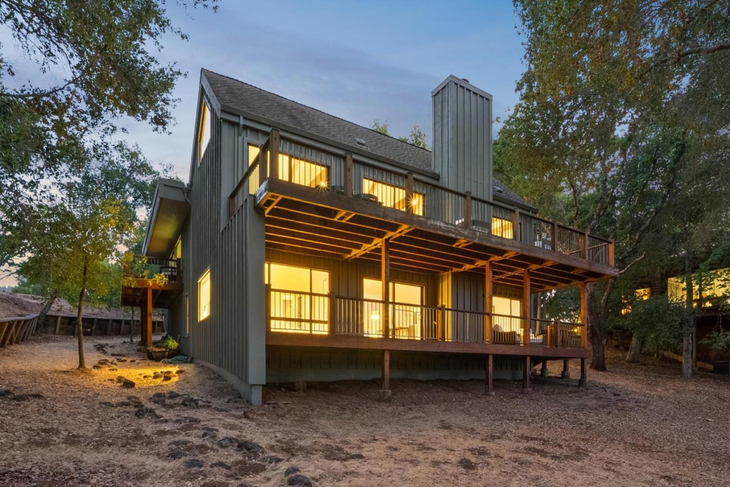 Detail Gallery Image 42 of 43 For 2 Thistle St, Portola Valley,  CA 94028 - 3 Beds | 3/1 Baths