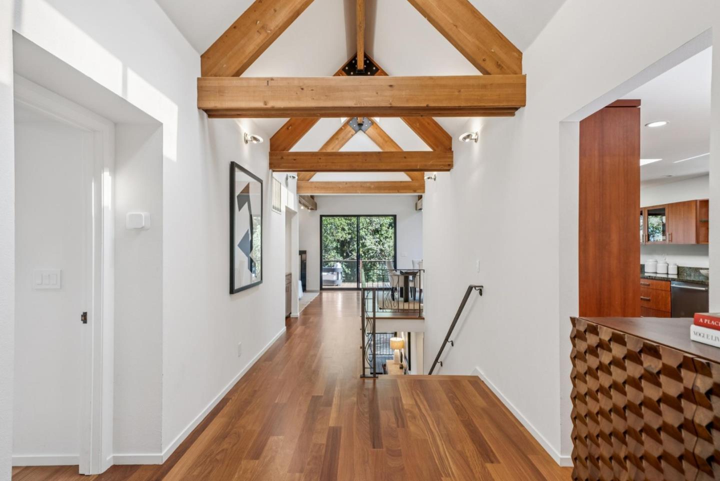 Detail Gallery Image 5 of 43 For 2 Thistle St, Portola Valley,  CA 94028 - 3 Beds | 3/1 Baths