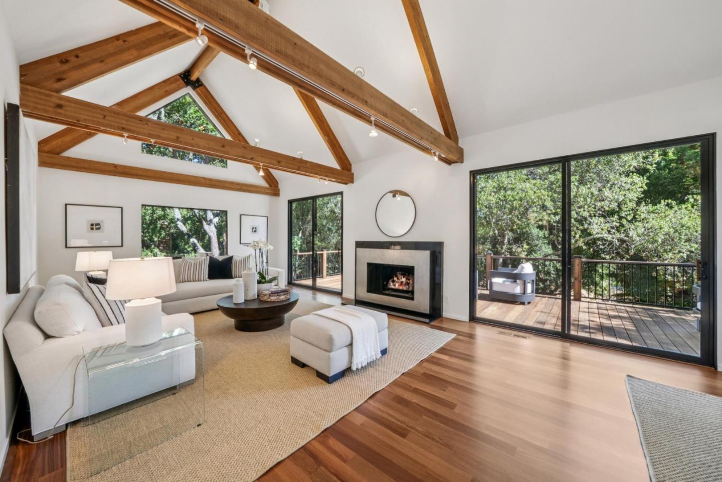 Detail Gallery Image 7 of 43 For 2 Thistle St, Portola Valley,  CA 94028 - 3 Beds | 3/1 Baths