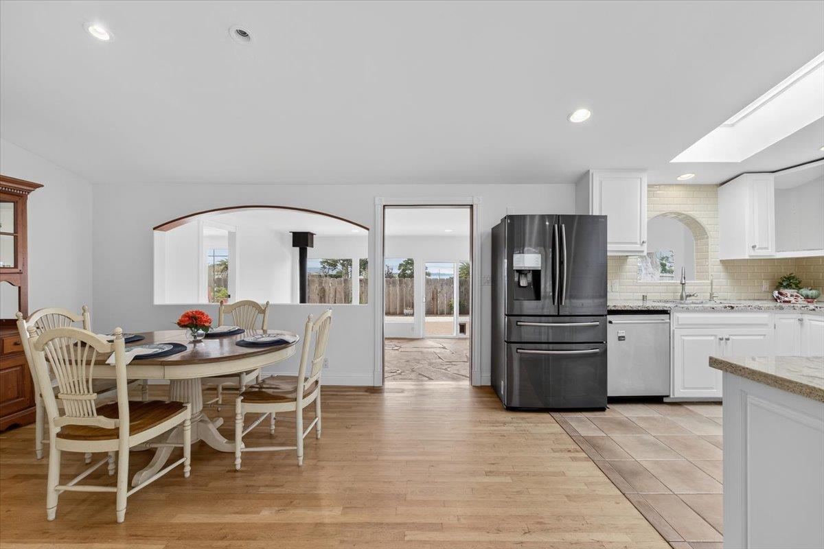 Detail Gallery Image 8 of 32 For 2065 Hacienda St, Seaside,  CA 93955 - 4 Beds | 3 Baths