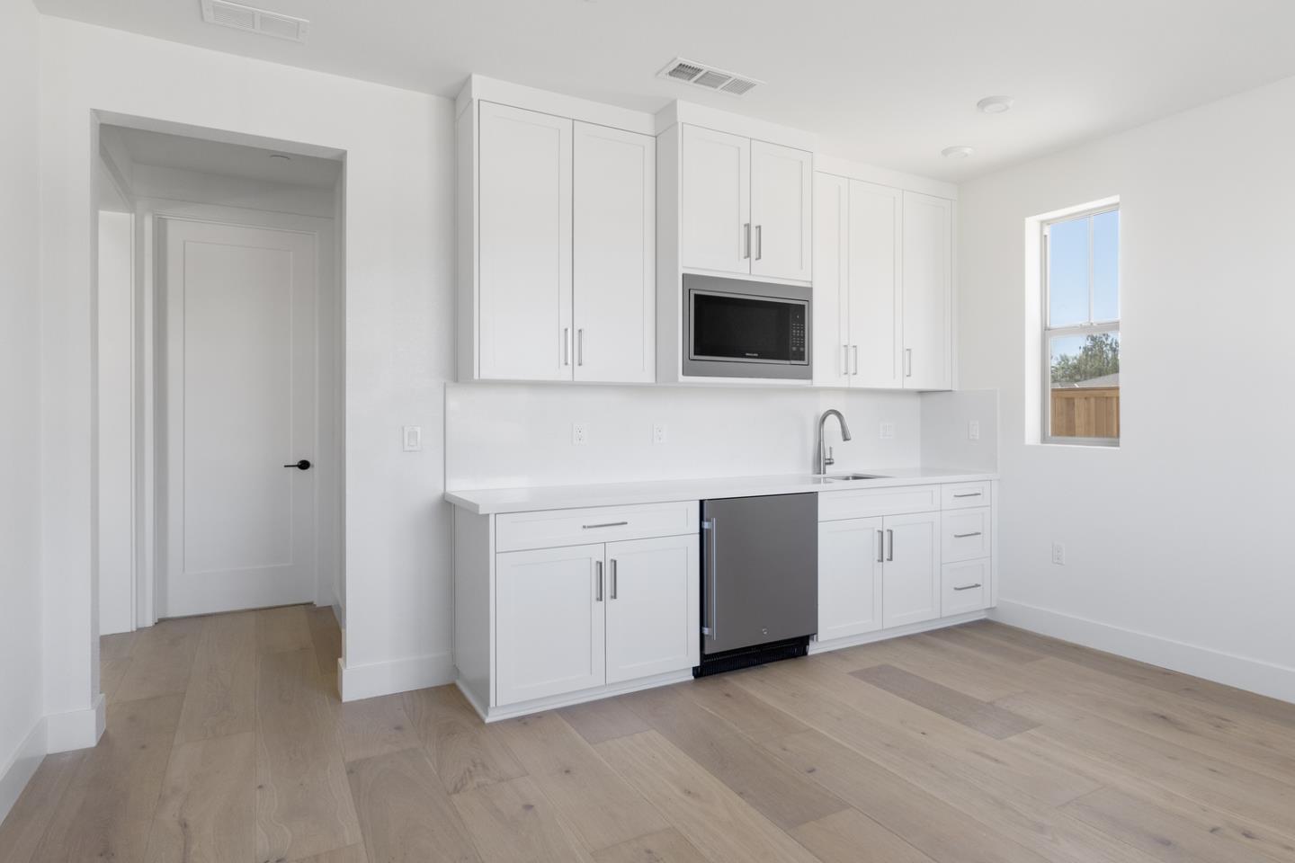 Detail Gallery Image 6 of 13 For 7391 Princevalle St #HOMESITE 13,  Gilroy,  CA 95020 - 5 Beds | 4/1 Baths