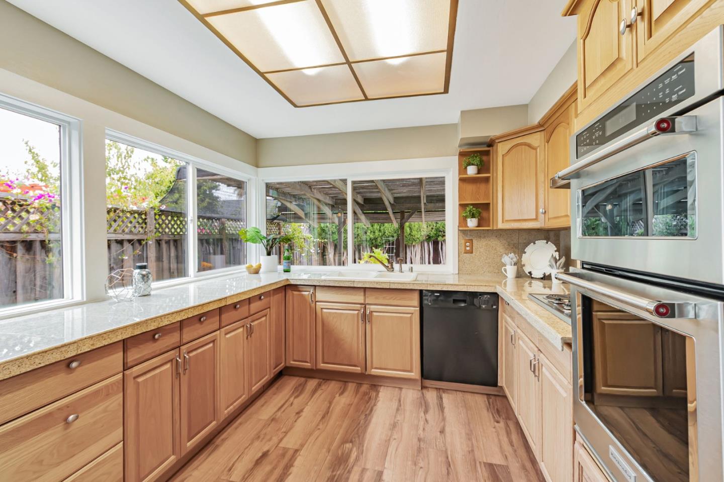 Detail Gallery Image 10 of 32 For 541 Curie Dr, San Jose,  CA 95123 - 4 Beds | 2 Baths