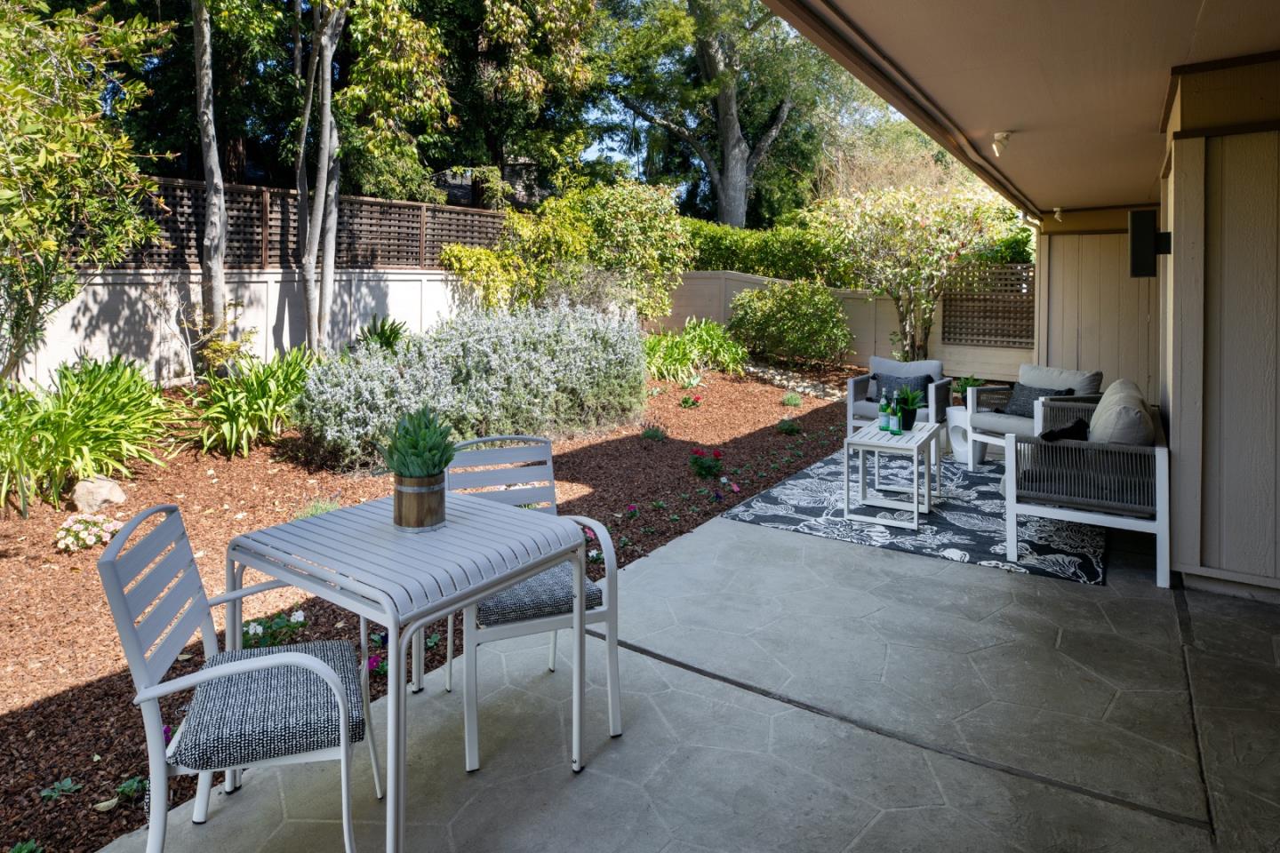Detail Gallery Image 25 of 36 For 72 Bay Tree Ln, Los Altos,  CA 94022 - 2 Beds | 2 Baths