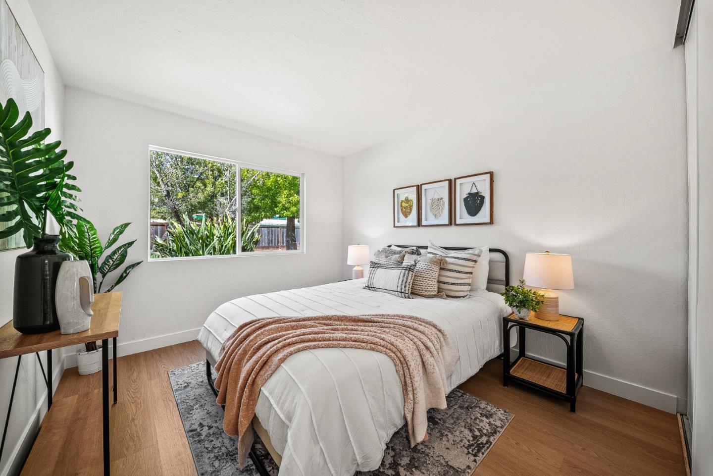 Detail Gallery Image 23 of 49 For 3268 Mission Dr, Santa Cruz,  CA 95065 - 8 Beds | 4 Baths