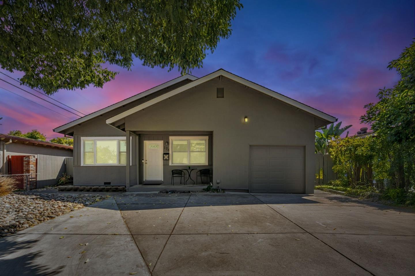 Detail Gallery Image 2 of 39 For 176 Garner Dr, Sunnyvale,  CA 94089 - 4 Beds | 3 Baths