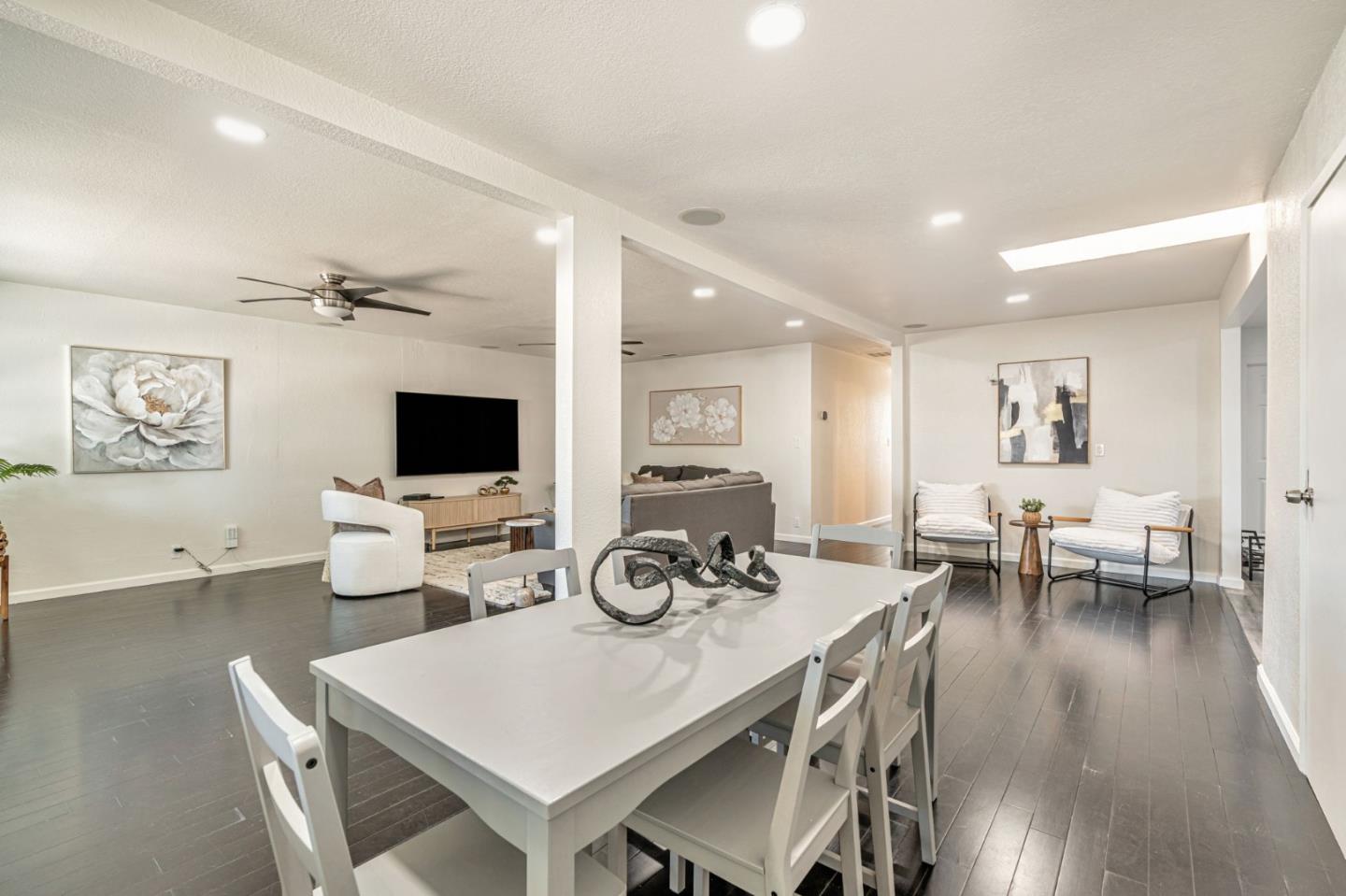 Detail Gallery Image 20 of 39 For 176 Garner Dr, Sunnyvale,  CA 94089 - 4 Beds | 3 Baths