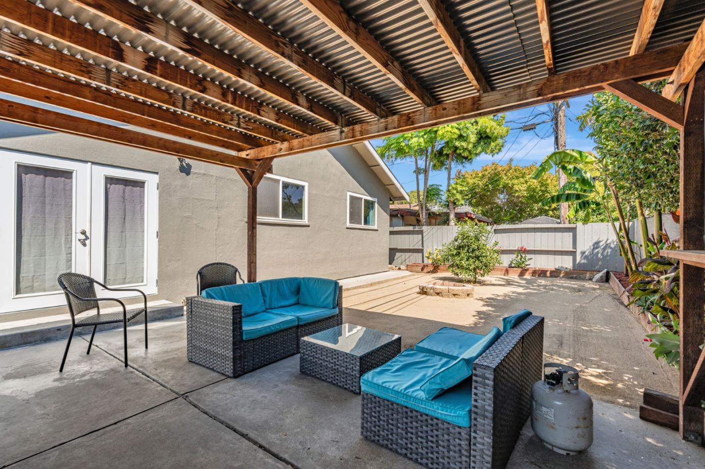 Detail Gallery Image 36 of 39 For 176 Garner Dr, Sunnyvale,  CA 94089 - 4 Beds | 3 Baths