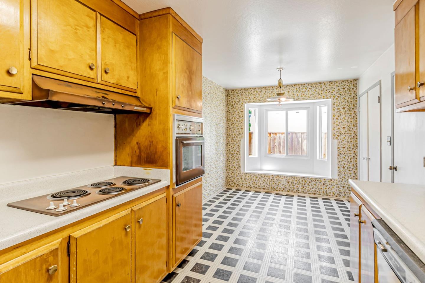 Detail Gallery Image 20 of 44 For 945 San Ramon Ct, Mountain View,  CA 94043 - 4 Beds | 2 Baths