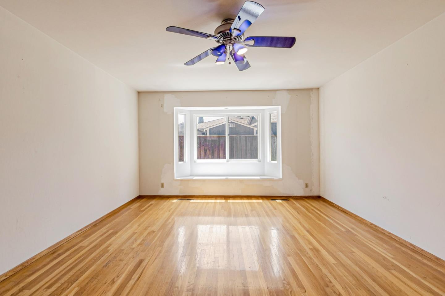 Detail Gallery Image 6 of 44 For 945 San Ramon Ct, Mountain View,  CA 94043 - 4 Beds | 2 Baths