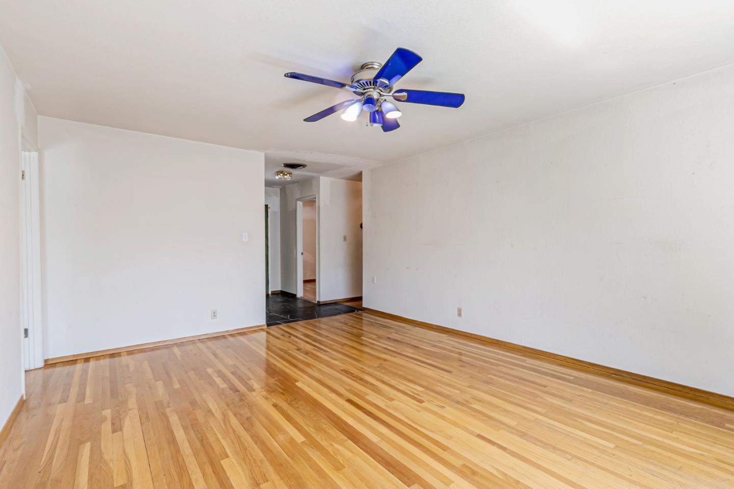 Detail Gallery Image 9 of 44 For 945 San Ramon Ct, Mountain View,  CA 94043 - 4 Beds | 2 Baths