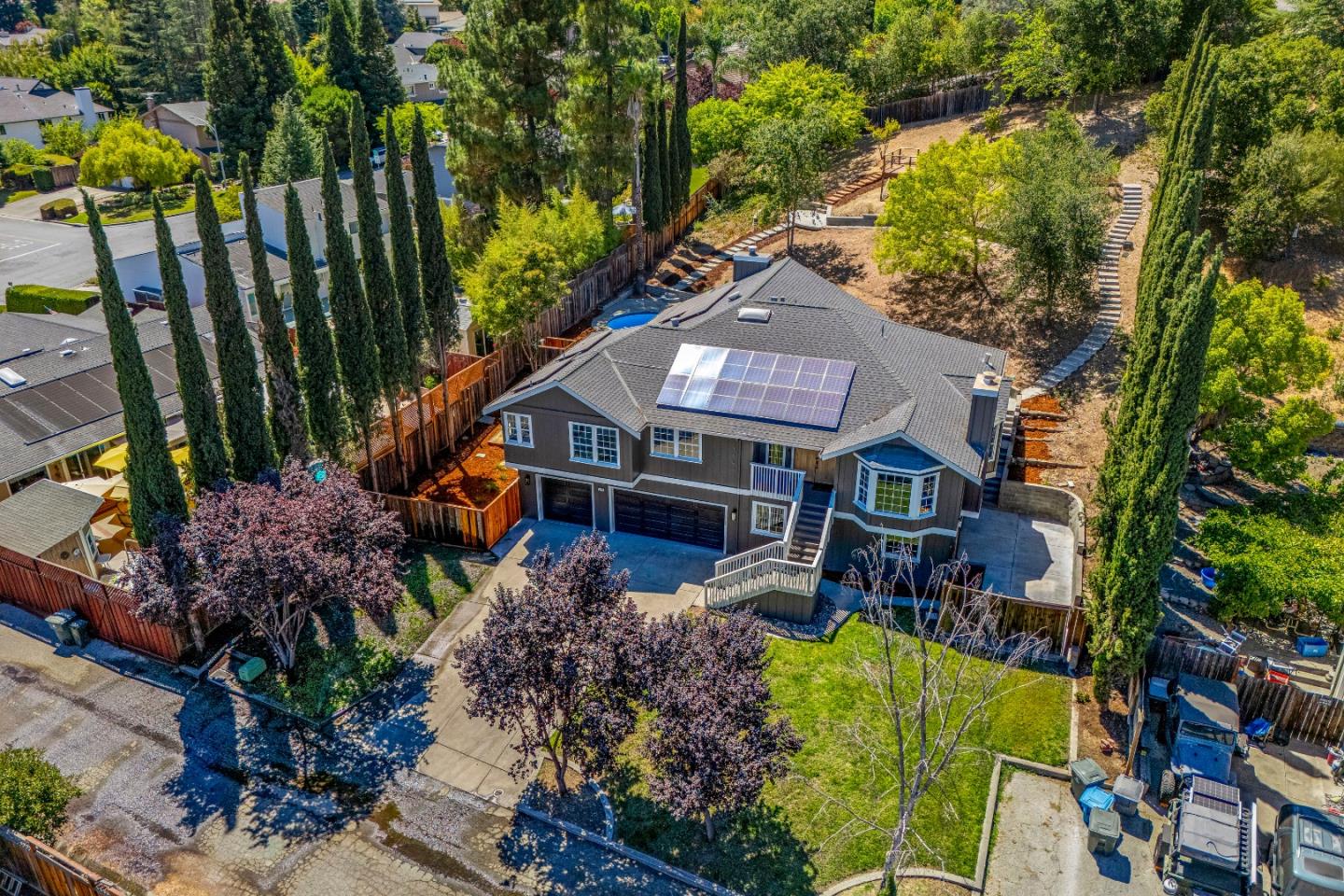 Detail Gallery Image 3 of 75 For 1403 Welburn Ave, Gilroy,  CA 95020 - 4 Beds | 3 Baths